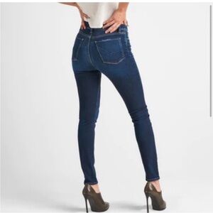 Hudson Barbara High-Rise Super Skinny Jean